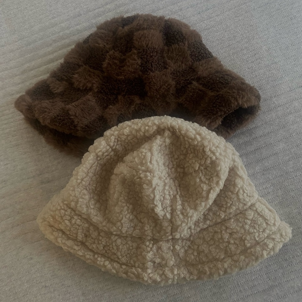 Cozy bucket hat